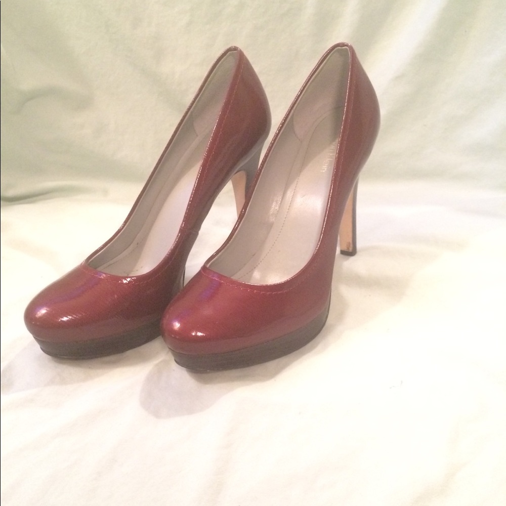 CALVIN KLEIN patent pumps 7.5 - Picture 2 of 3